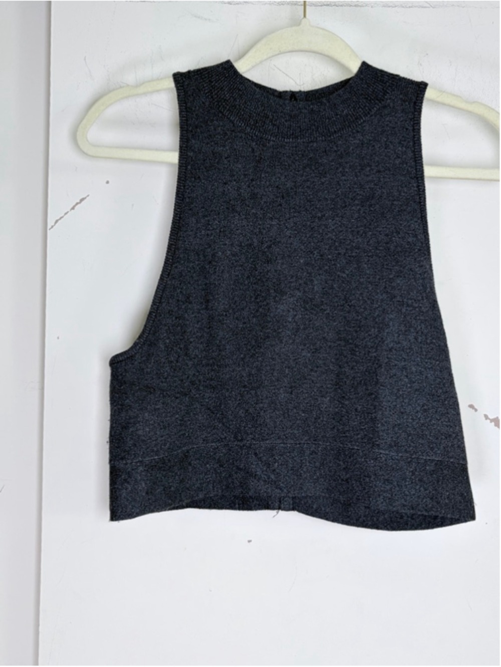 Victoria's Secret Gray Knit Crop Top Hook & Eye Back High Neck Size L